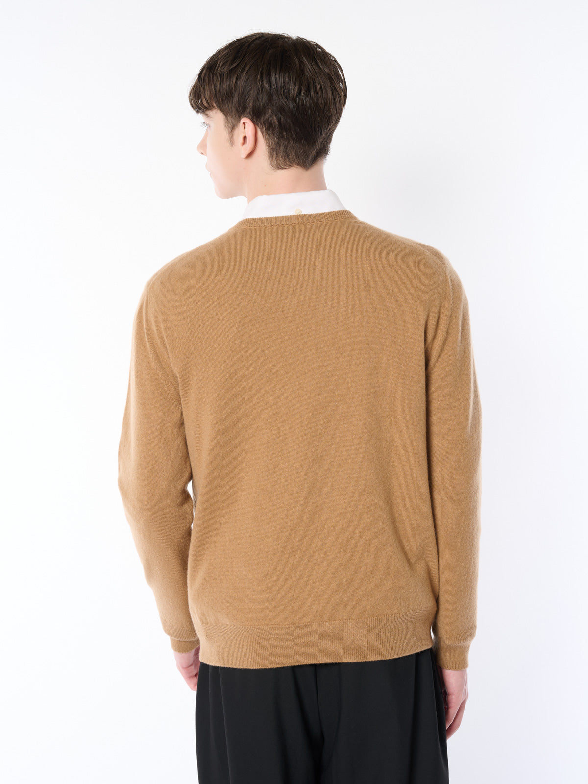 100% cashmere V-neck (deep) sweater
