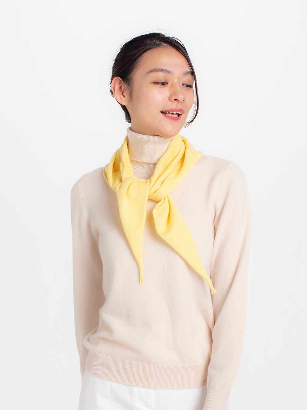 日本製】カシミヤ100% トライアングルスカーフ（120cm×32cm 