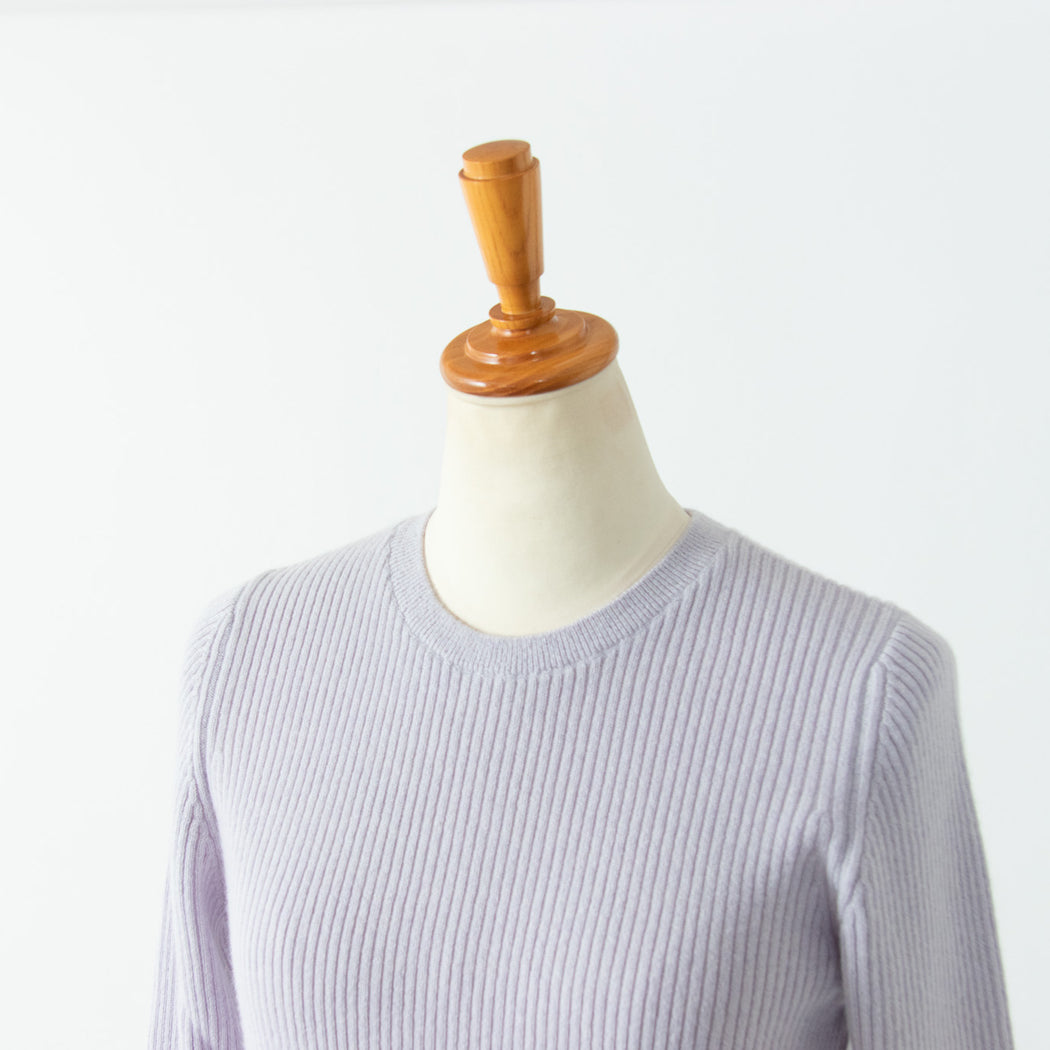 100% of cashmere rib turtleneck sweaters