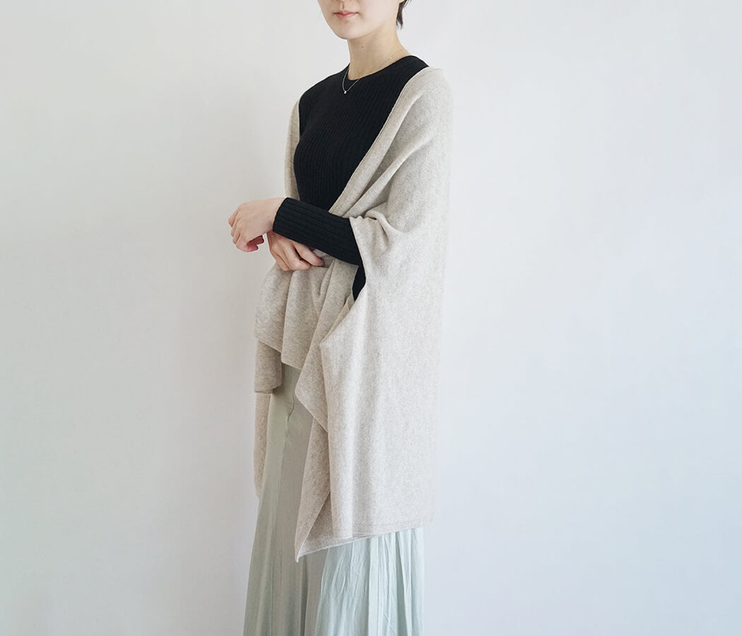 小物の高級カシミヤニット