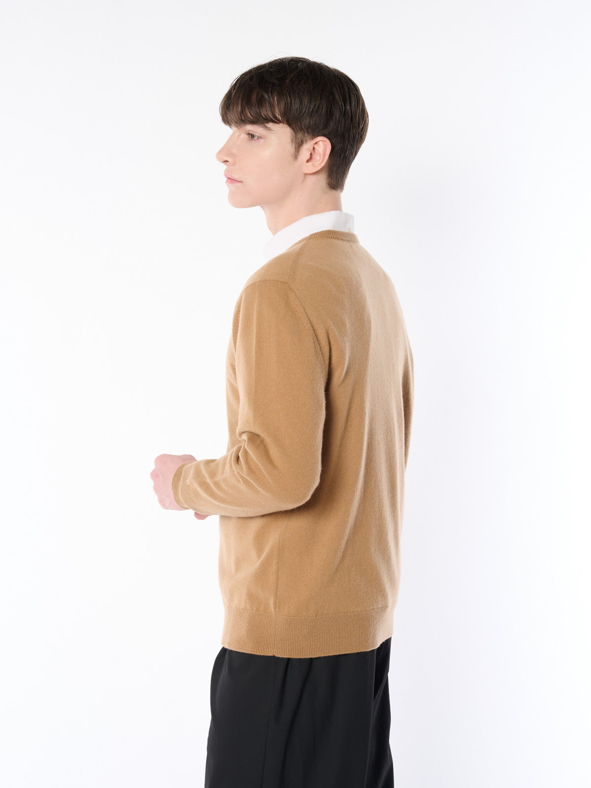 100% cashmere V-neck (deep) sweater