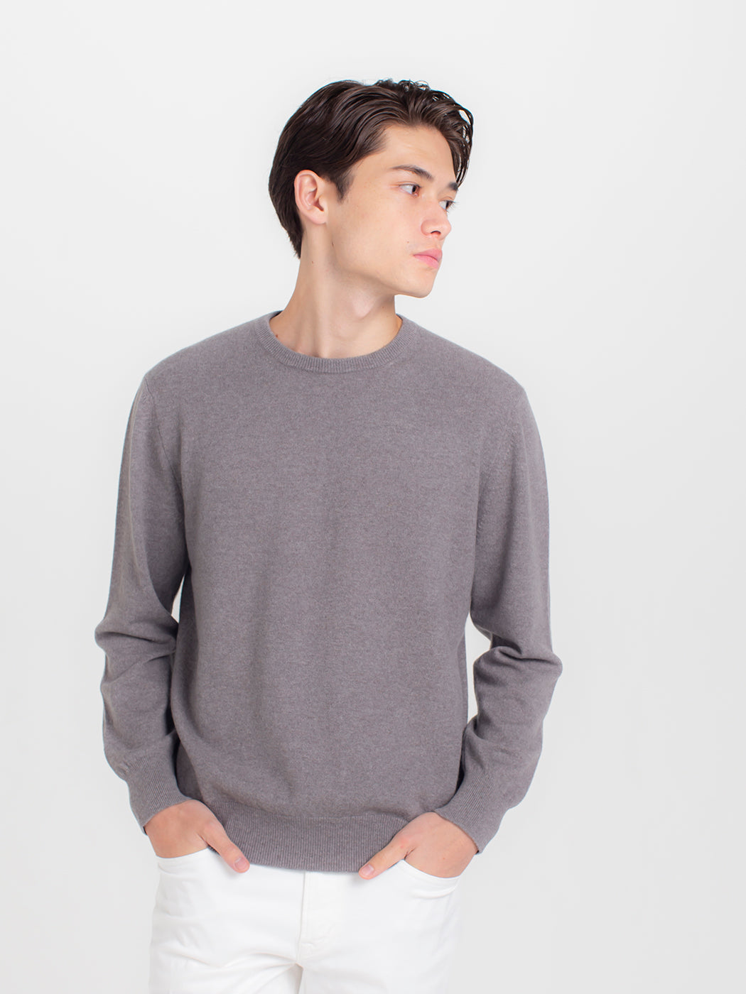 Cashmere crew neck sweater