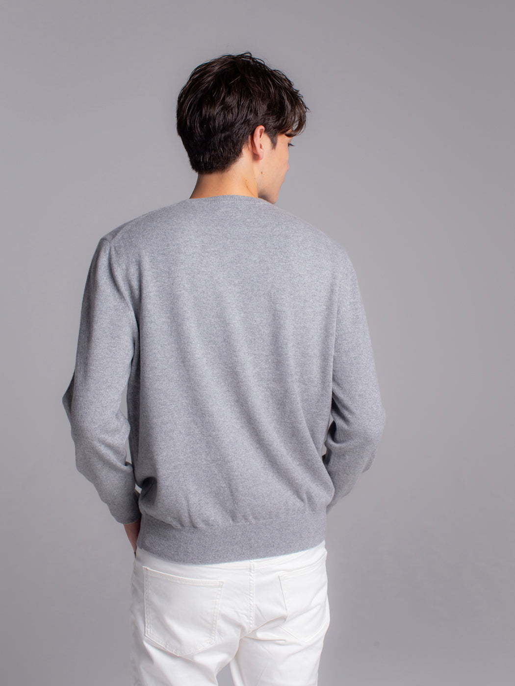 Cashmere crew neck sweater