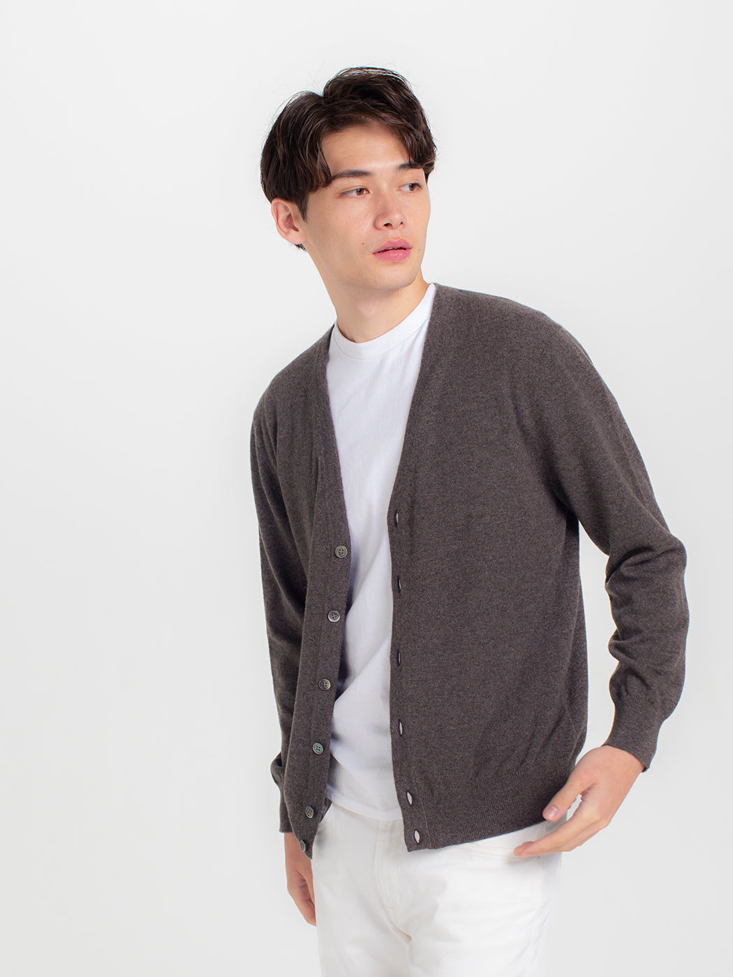 Cashmere 100% V-neck (deep) cardigan