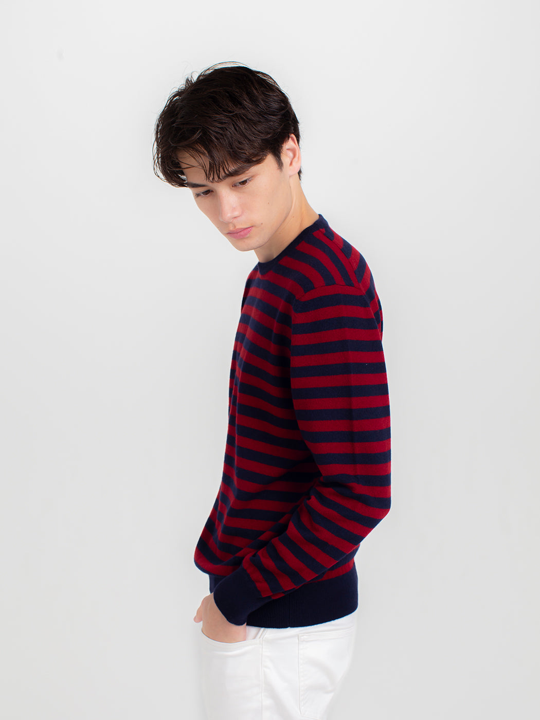 Cashmere crew neck sweater