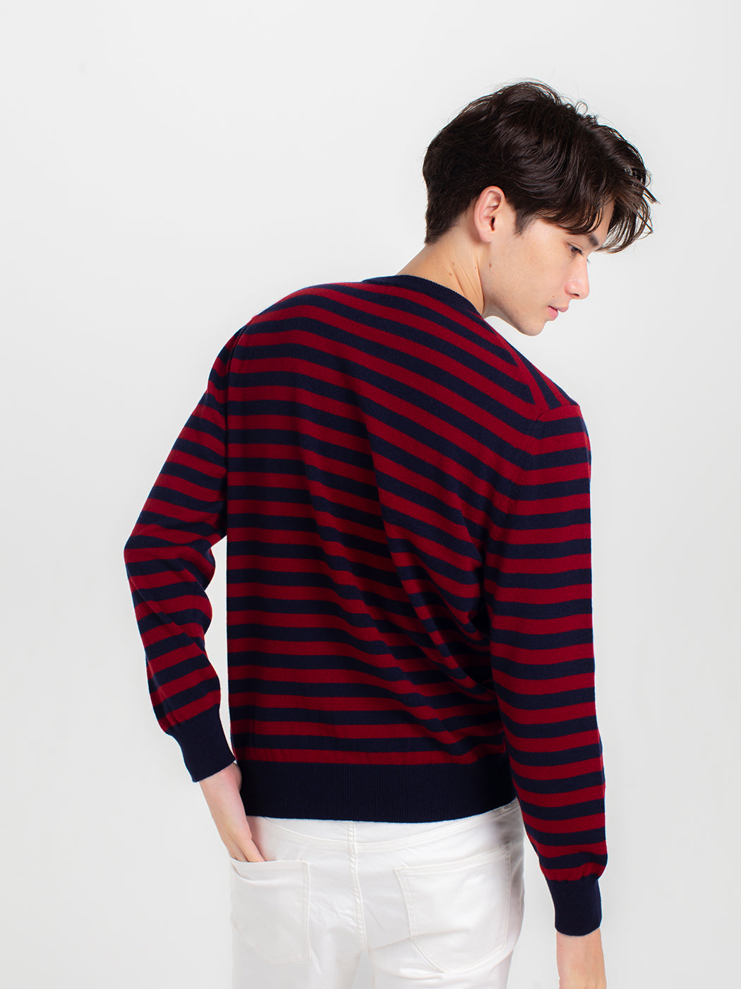 Cashmere crew neck sweater