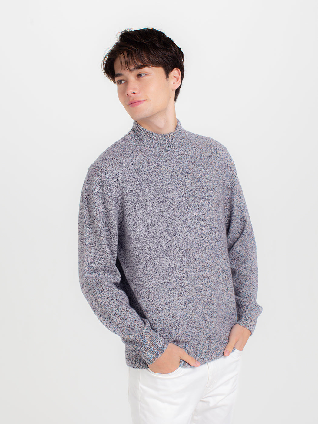 Cashmere crew neck sweater