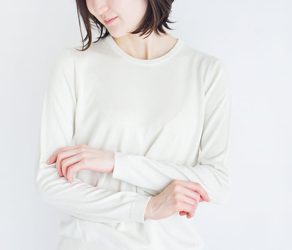 伊太利屋✨トップス　セーター　新品　シルク\u0026カシミヤ　暖かい　高級品　上品